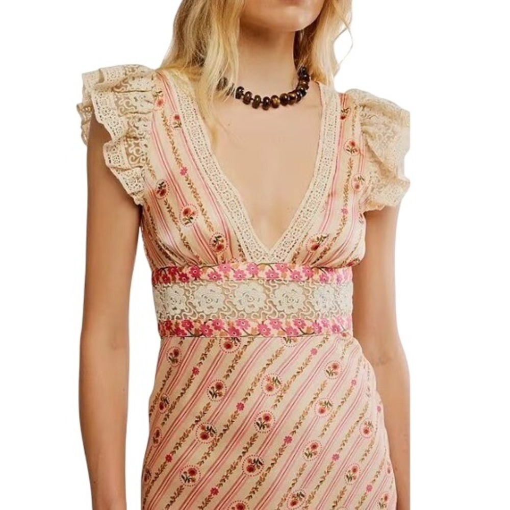 Free People Size Medium Bali Belle Floral Print V-Neck Lace Detail Midi Dress